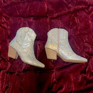 Sparkling cowgirl boots
